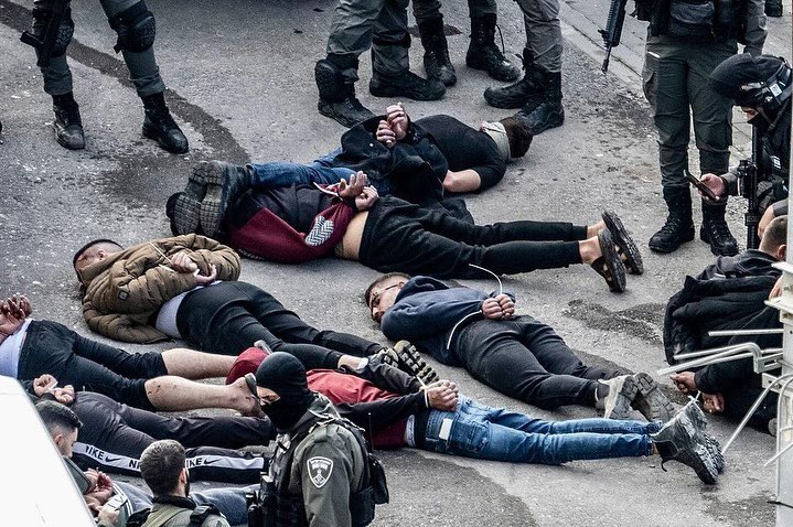 Israeli forces detain 11 Palestinians in Jerusalem raid