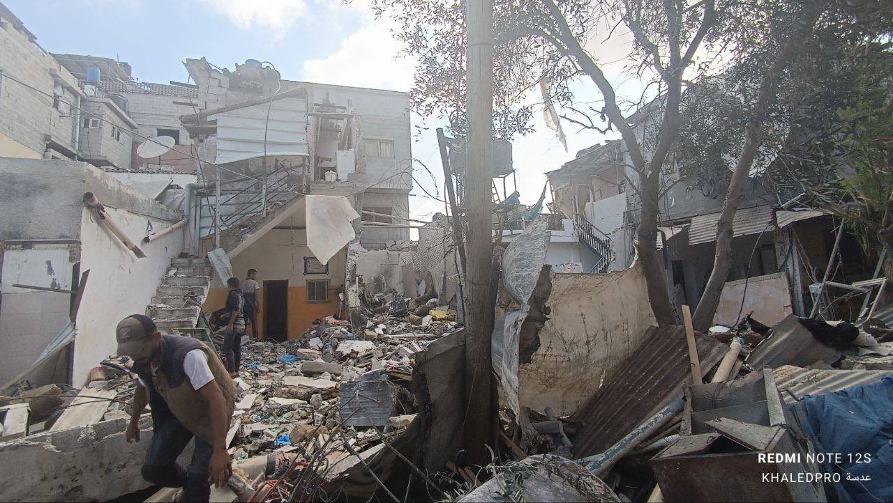 Israeli warplanes destroy Al-Zaqout home in Nuseirat camp
