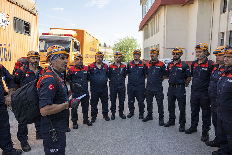 Turkish team blocked from Gaza body recovery operations
