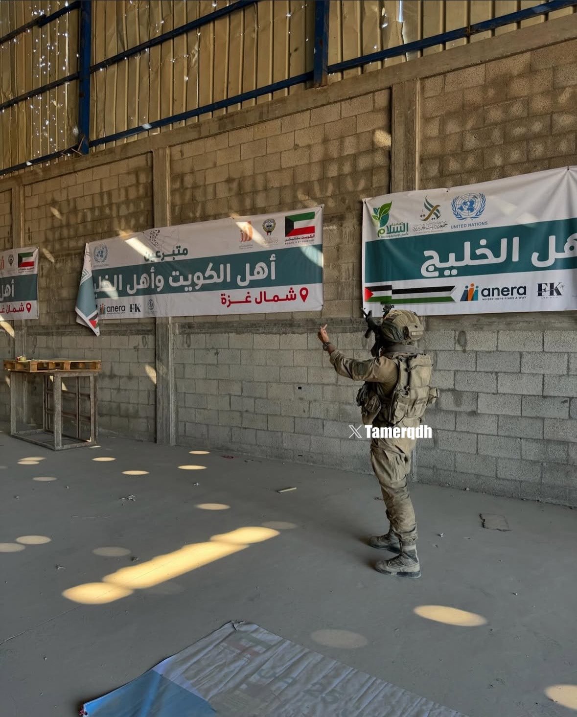 Israeli soldier photographed before destroying Gaza aid warehouse