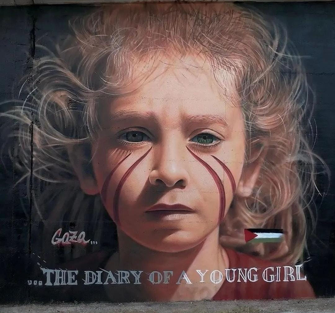 Palestinian Girl Diary Spotted in Naples Italy