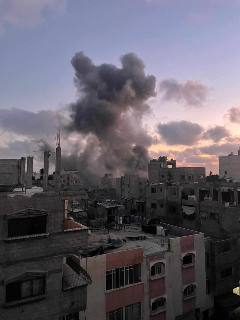 Israeli forces bomb house in Al Shatei refugee camp Gaza