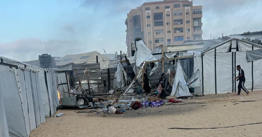 Eight killed in Israeli bombing of displaced persons tent