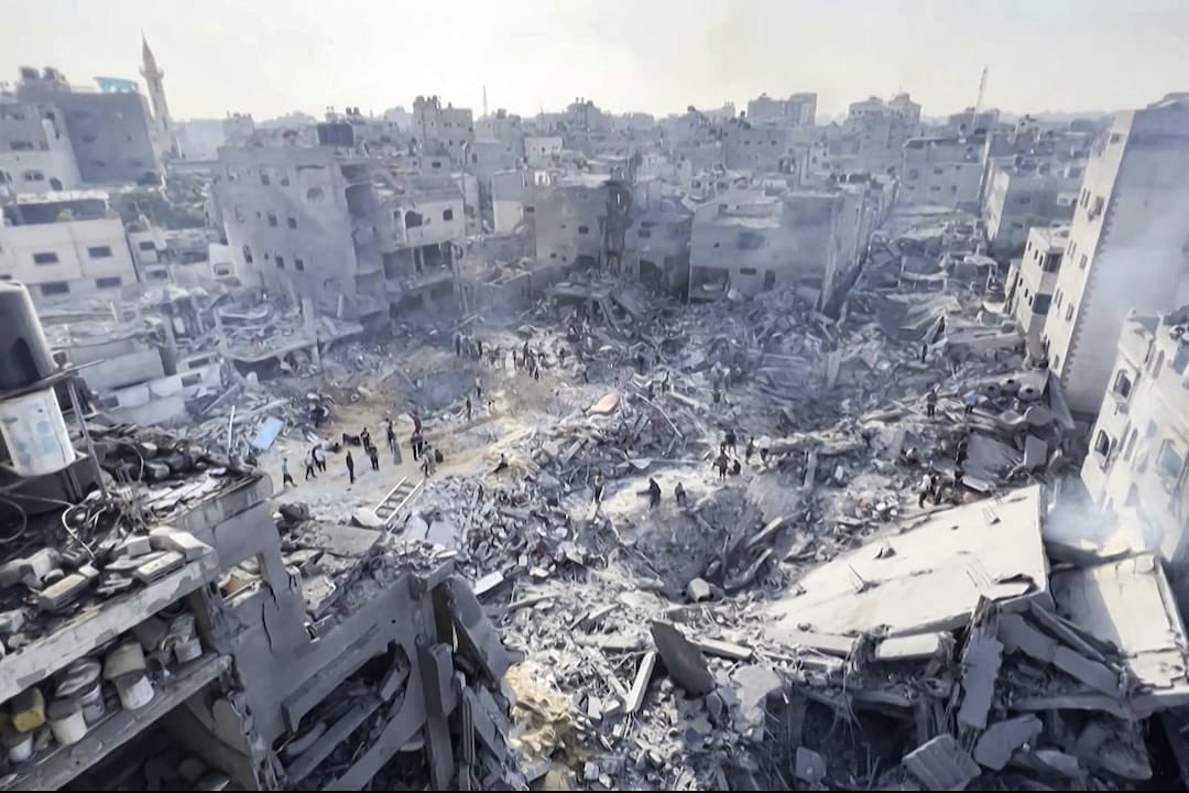 Israeli Military Operations in Gaza: Rocket Strikes and Tactics
