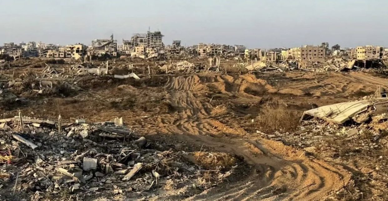 Earthquake-like destruction in Shuja’iya neighborhood documented by soldier
