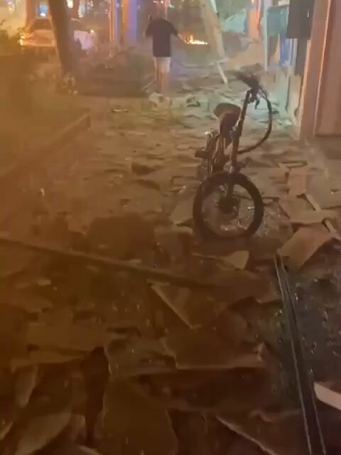Rocket strikes on Tel Aviv: 21 injuries reported