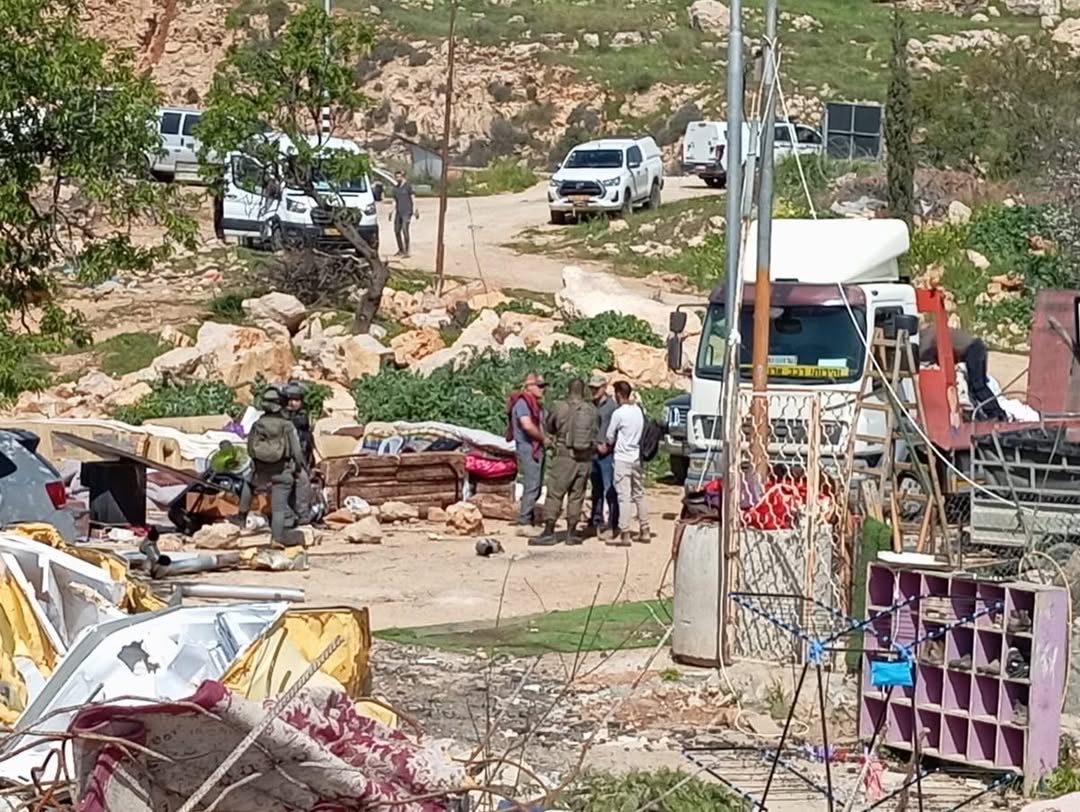 Israeli forces seize family tents after home demolitions in Khirbet Qalqas
