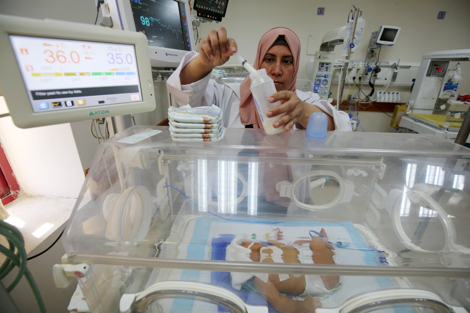 Gaza hospitals ambulances risk shutdown fuel shortage
