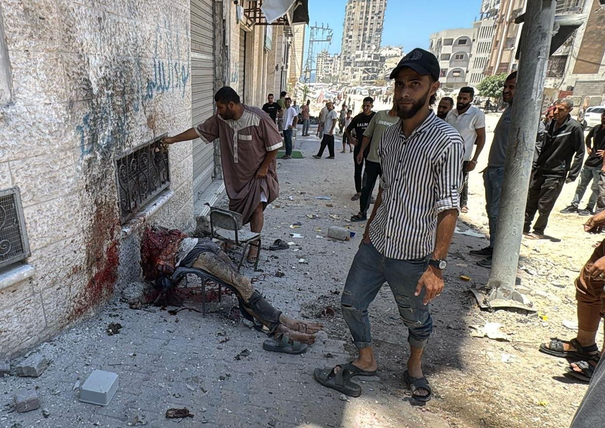 Israeli airstrikes kill civilians in Gaza camps and neighborhoods