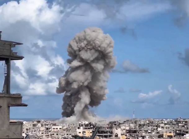 Israeli Forces Detonate Residential Block in Rafah Gaza