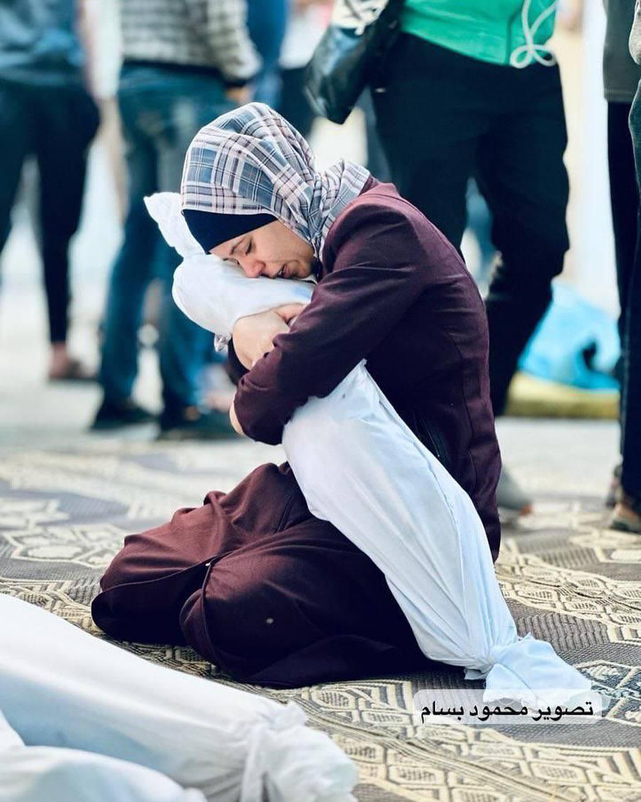 Palestinian Mother’s Final Farewell with Child in Gaza