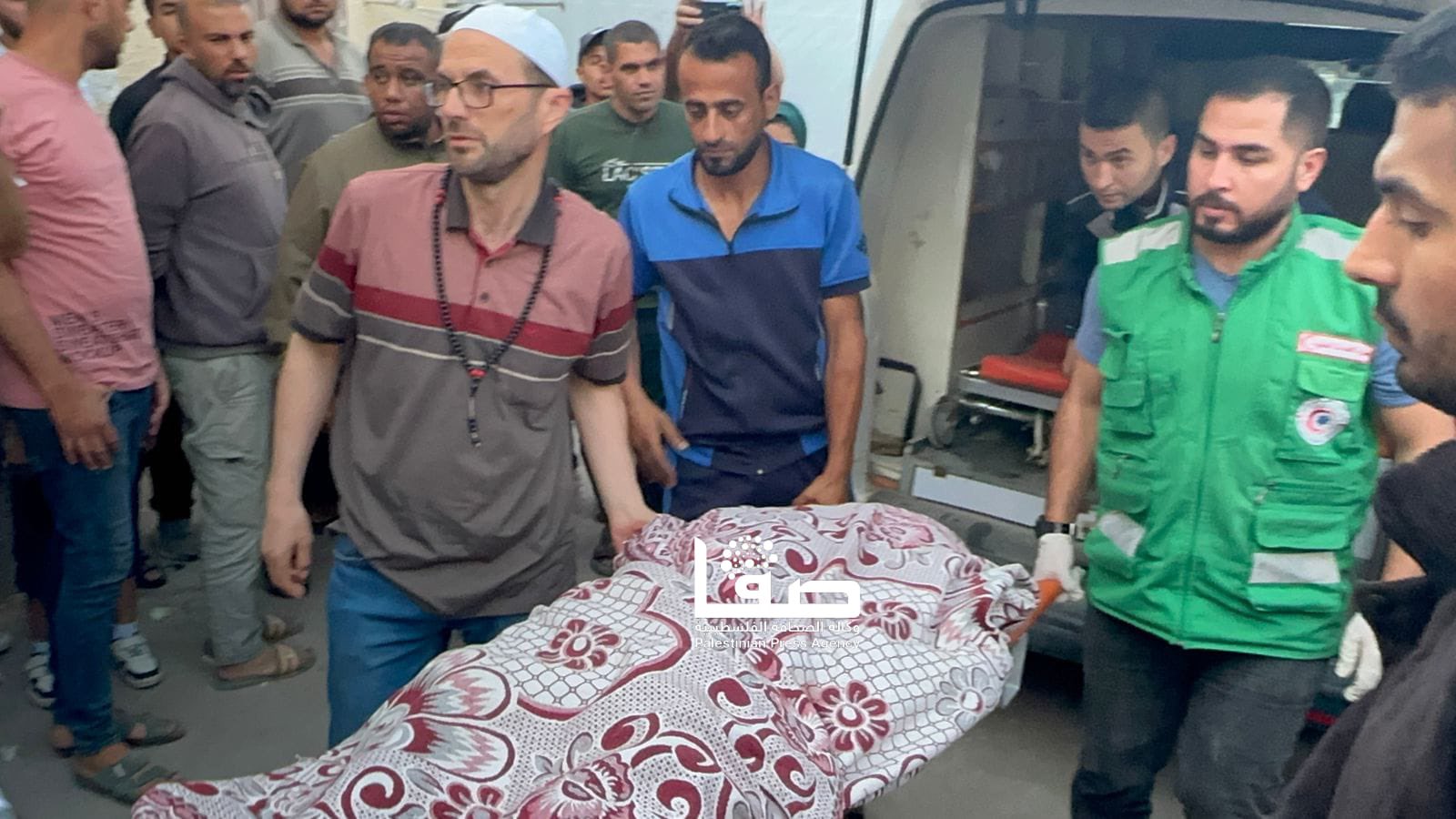 Woman killed, several wounded in Israeli bombing Deir al Balah
