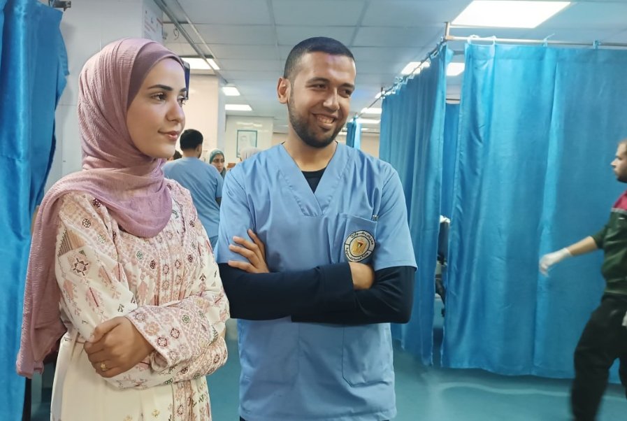 Nurses Thaer Dabash and Asma Jaber celebrate wedding at hospital