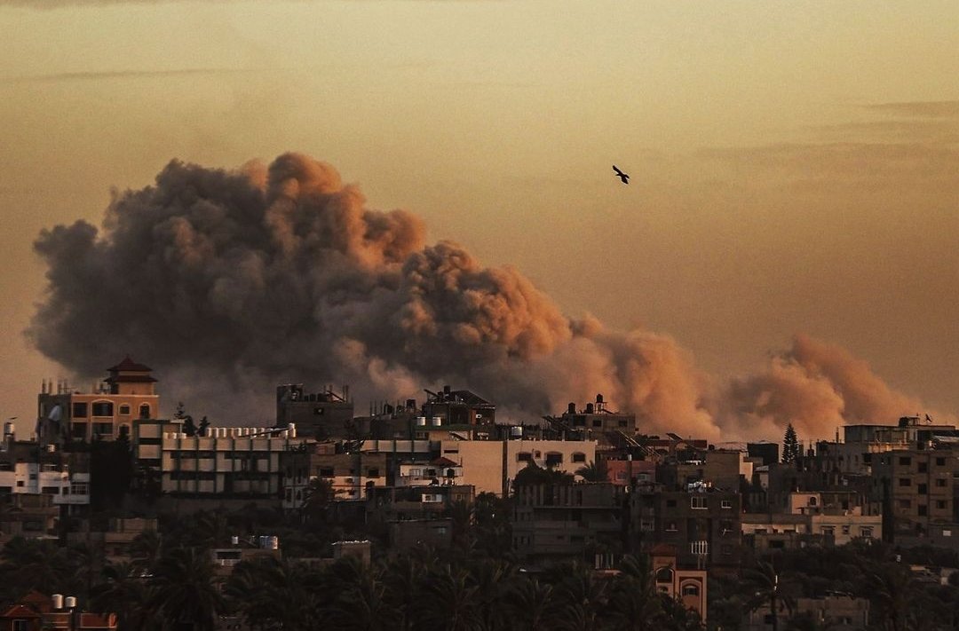 Heavy bombardment continues at Al-Maghazi refugee camp
