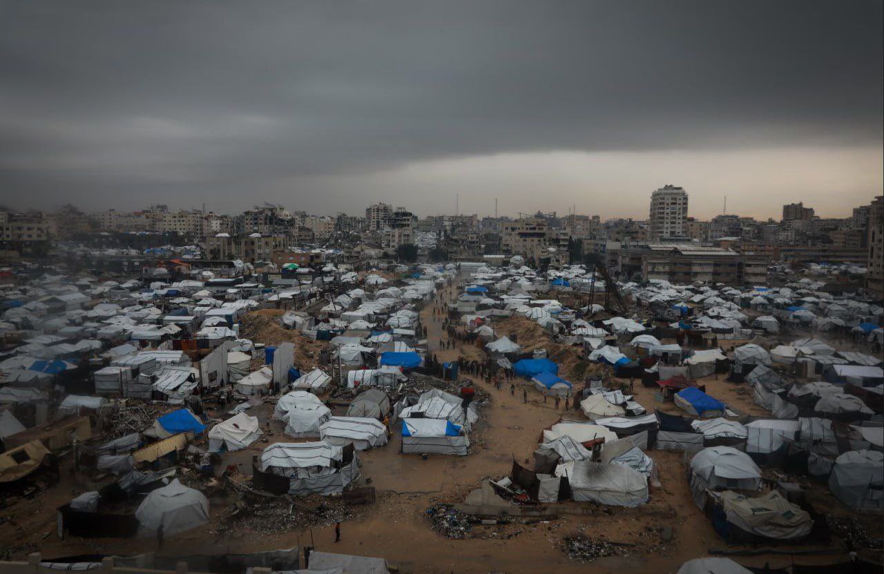 Gaza Shelter Crisis: Tents Vulnerable to Flooding and Disease