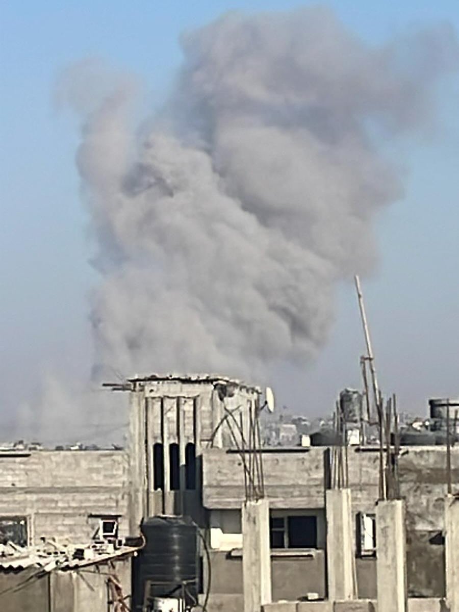 Heavy Israeli air strikes on Jabalia amid communication outages