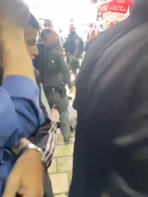 IOF Soldiers Assault Worshippers Journalists Near Al-Aqsa Mosque