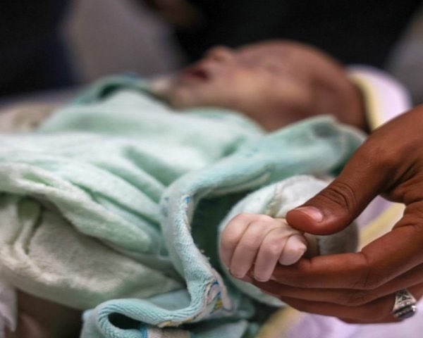 Palestinian Child Dies From Extreme Cold in Gaza Strip