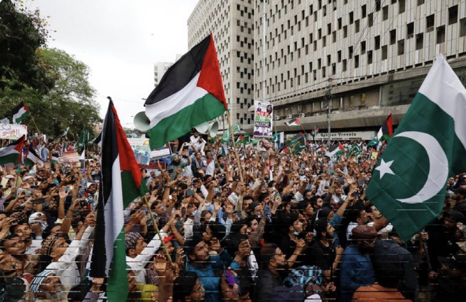 Pakistan Bans New Year Celebrations in Solidarity with Palestinians