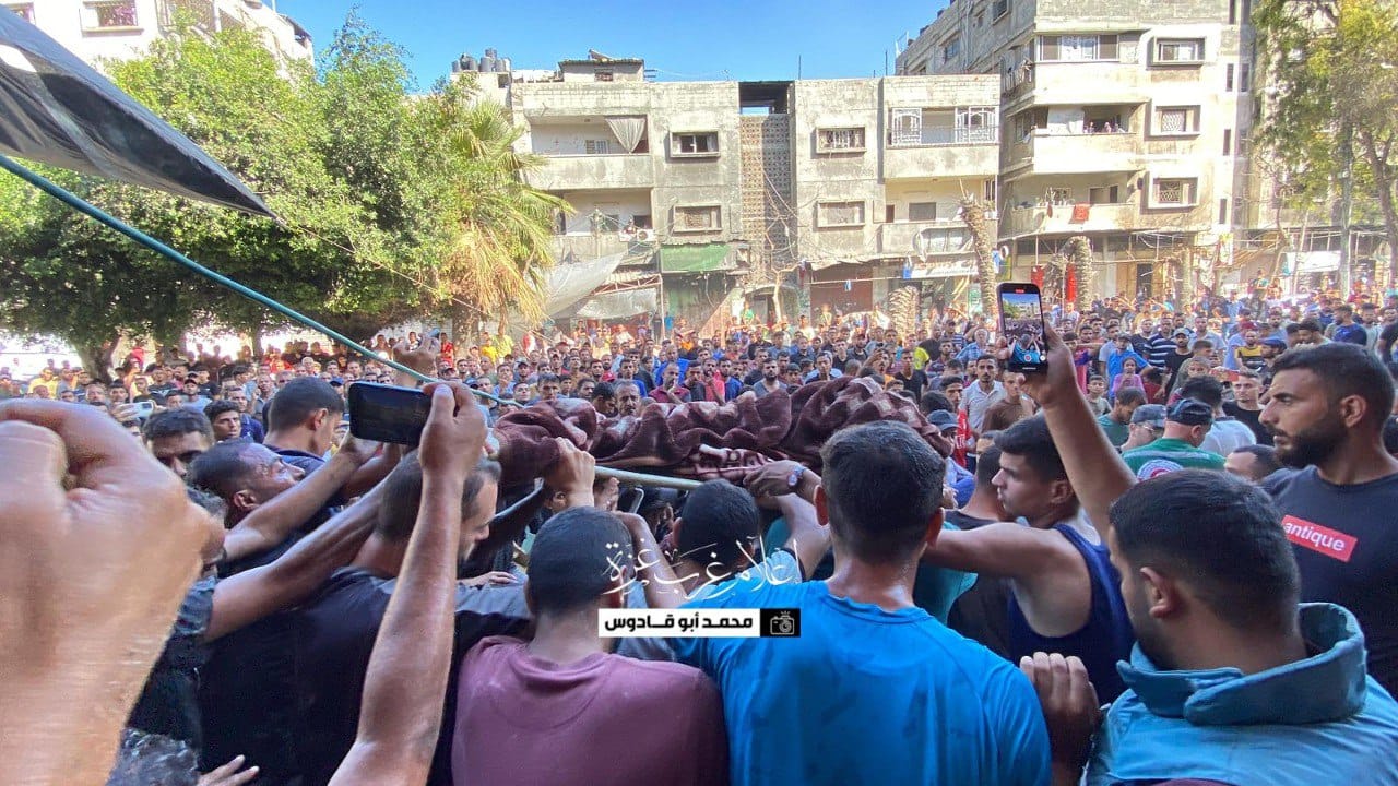 Israeli warplanes kill three Palestinians in Gaza apartment strike