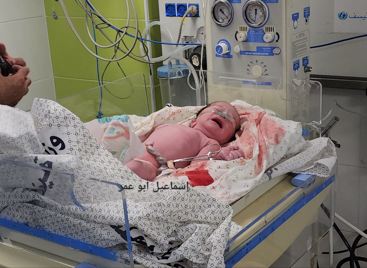 Palestinian infant extracted from deceased mother after Israeli bombing