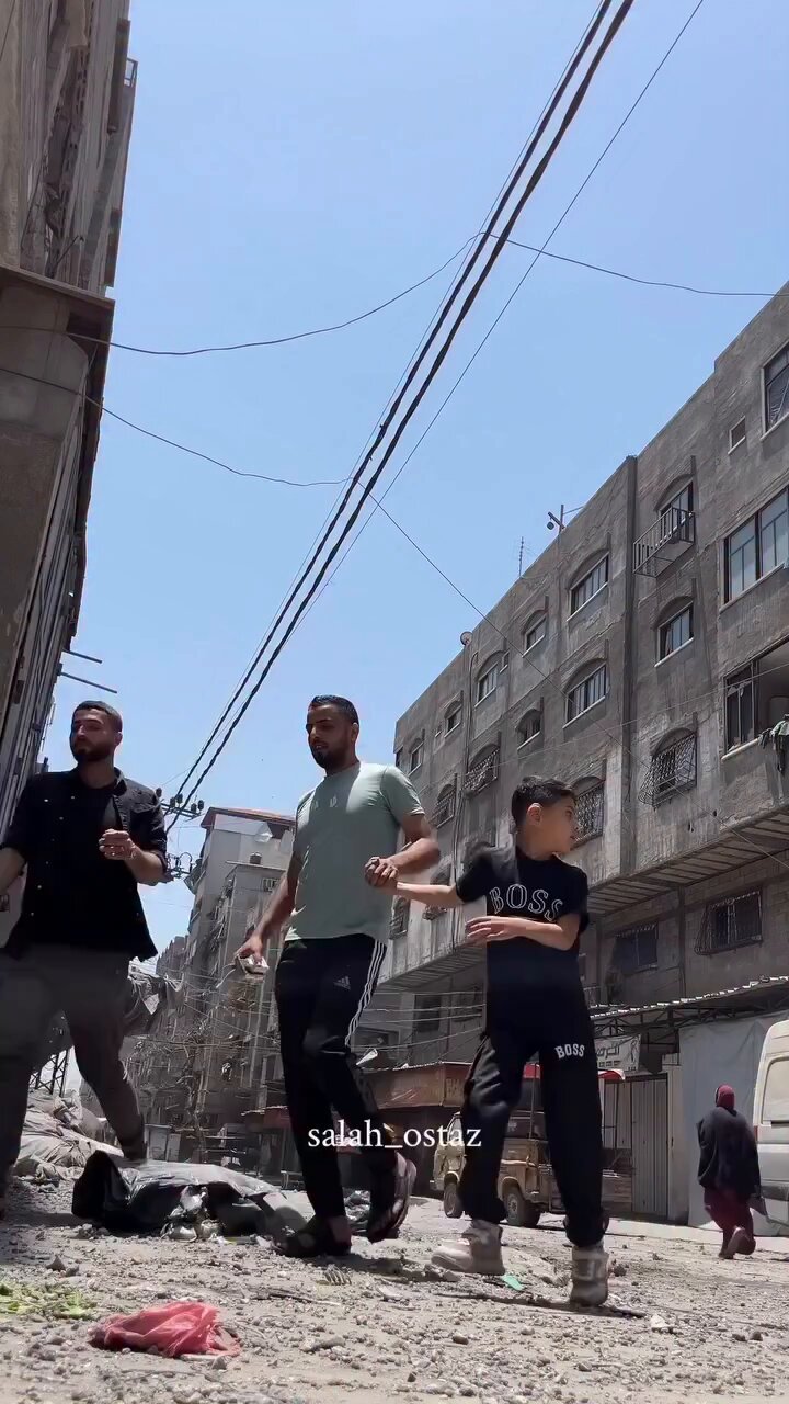 Bombing Continues in Gaza Despite International Concerns