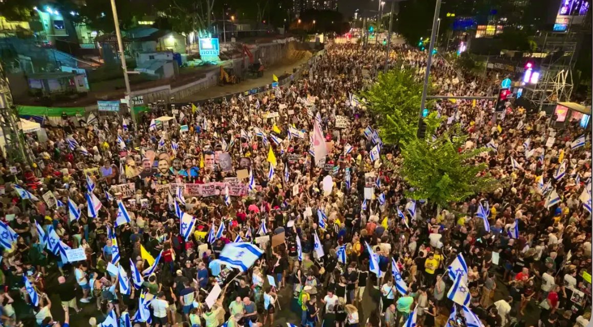 Tel Aviv protests demand prisoner exchange deal with Hamas