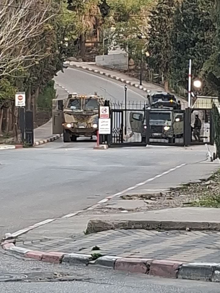 Occupation forces withdraw from Birzeit University after hours-long raid