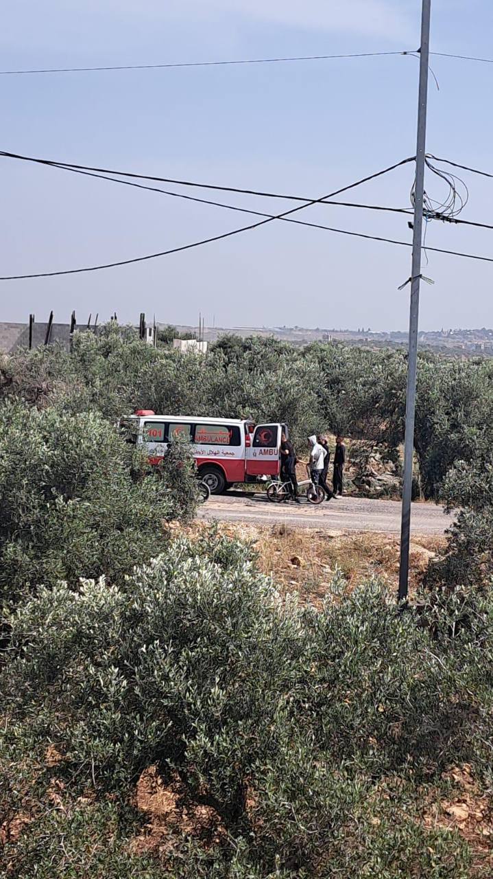 Israeli Forces Wound Palestinian Child in West Bank Village