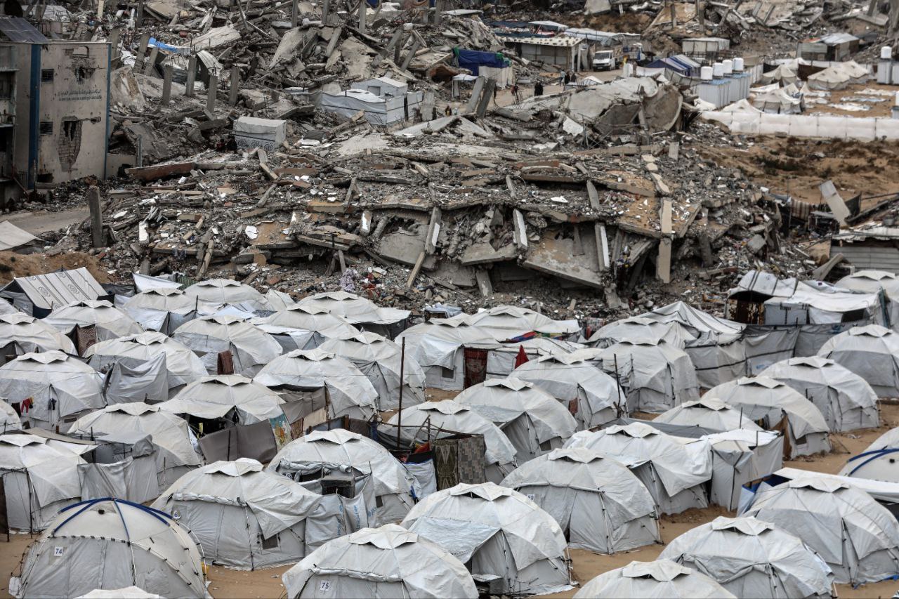 Displaced Families Face Extreme Heat and Humanitarian Crisis in Jabalia