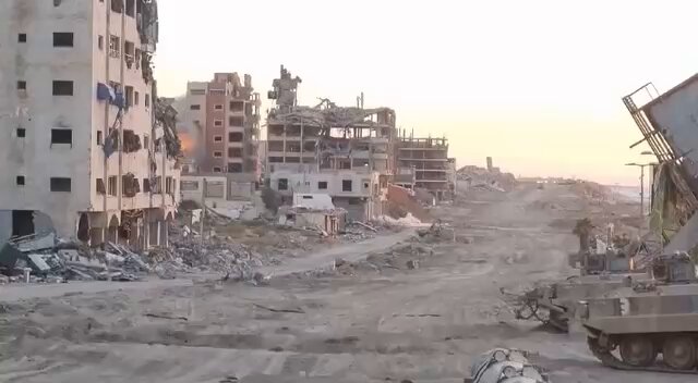 Israeli Army Demolishes Gaza Coastline Buildings for Buffer Zone