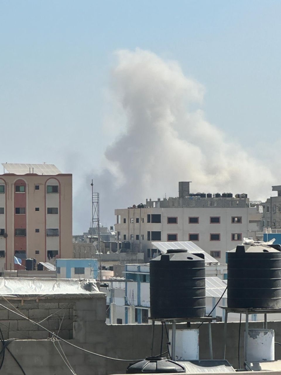 Israeli forces destroy residential blocks in Al-Mughraqa Gaza