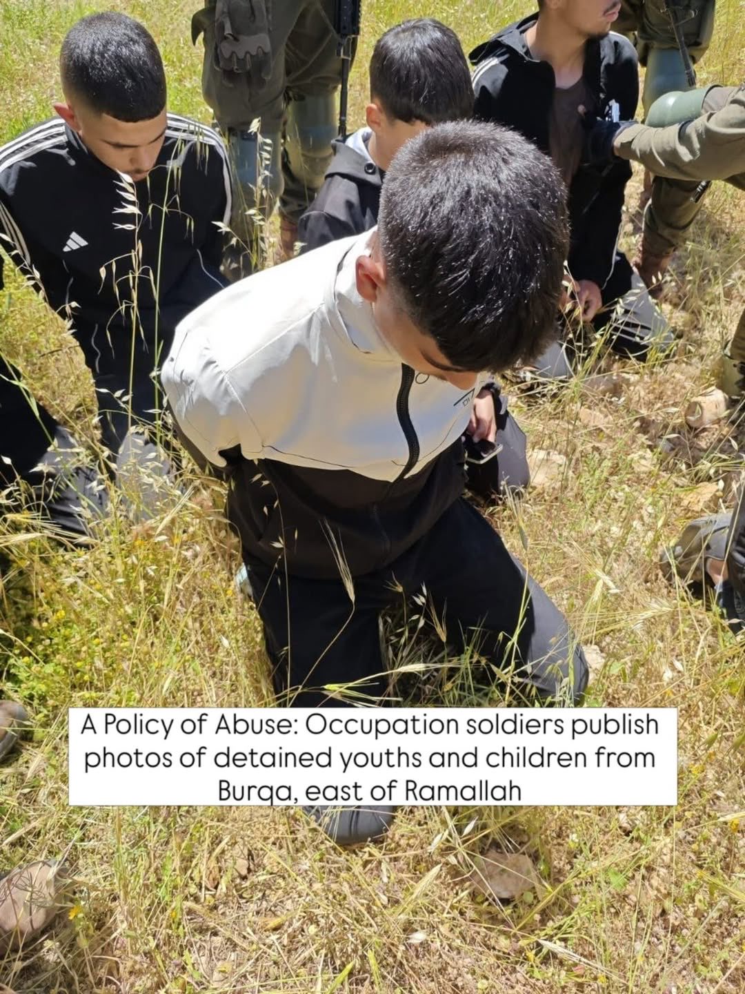 Occupation soldiers publish photos of detained youth