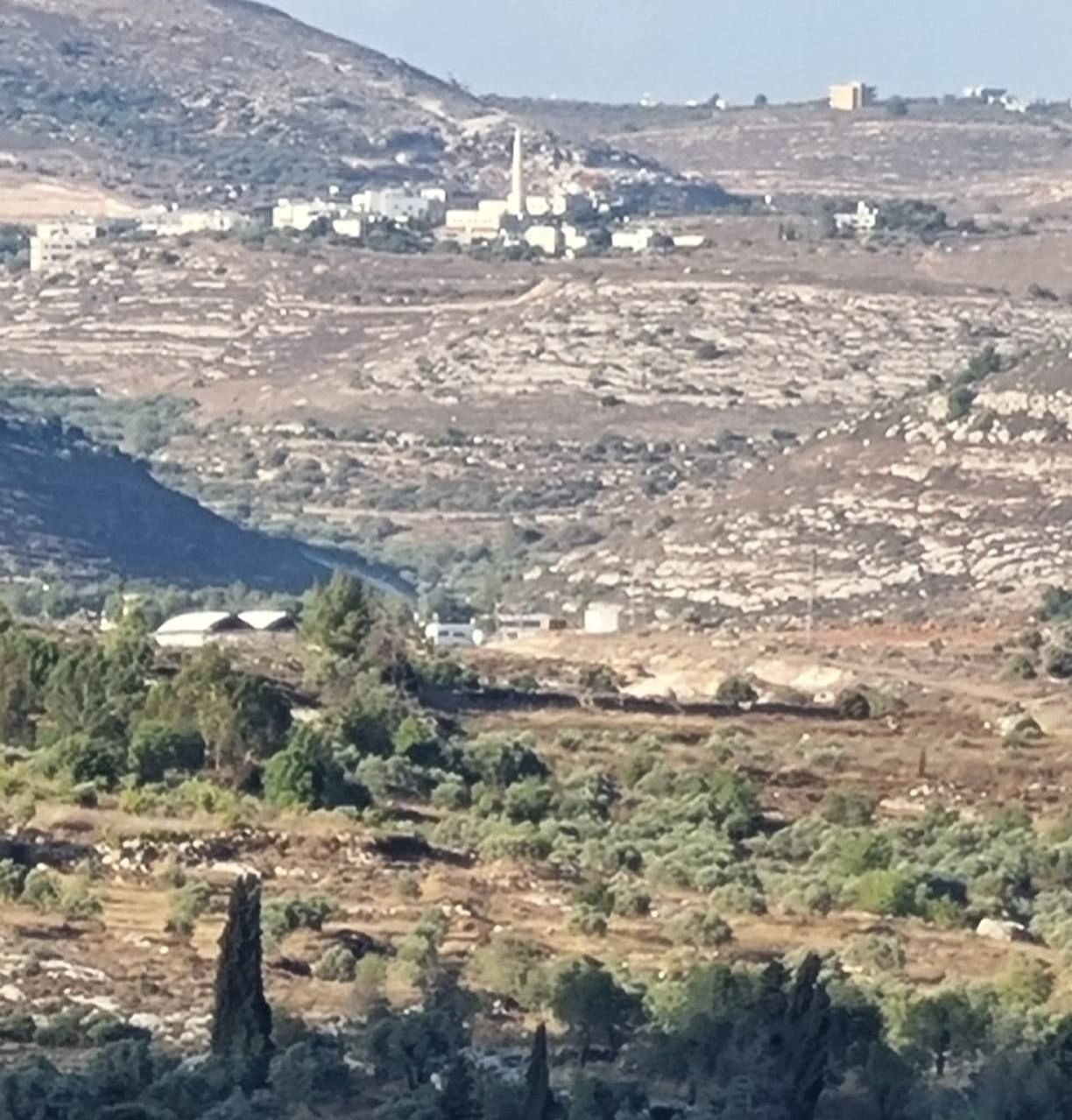 Israeli settlers establish tents on Palestinian lands in Sinjil