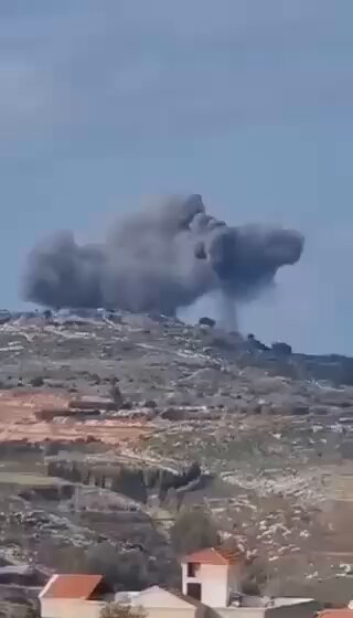 Israeli bombing of south Lebanon