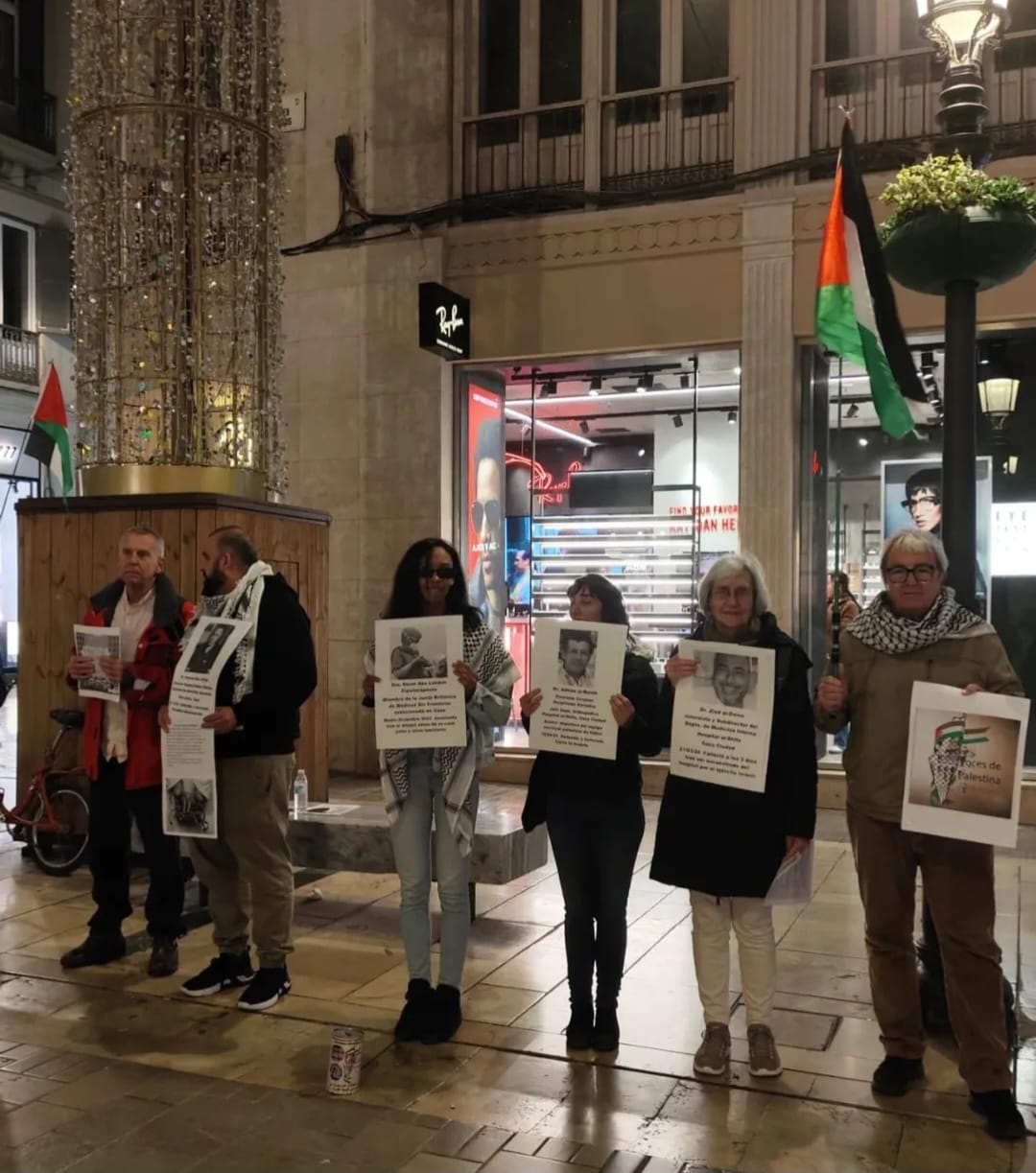 Activists Hold Vigil in Malaga Against Israeli Occupation