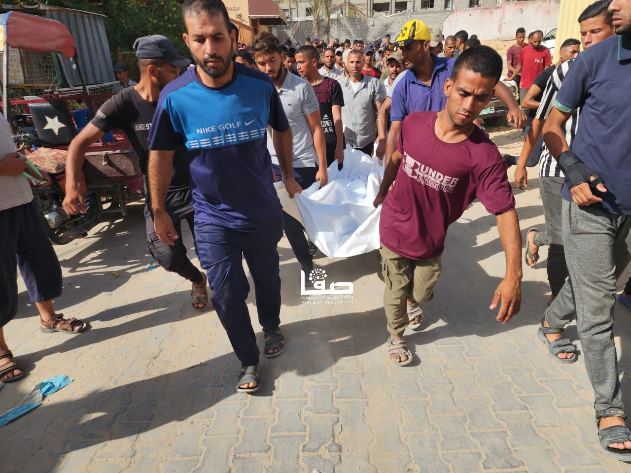 Civilians killed in Israeli bombing of Gaza neighborhood