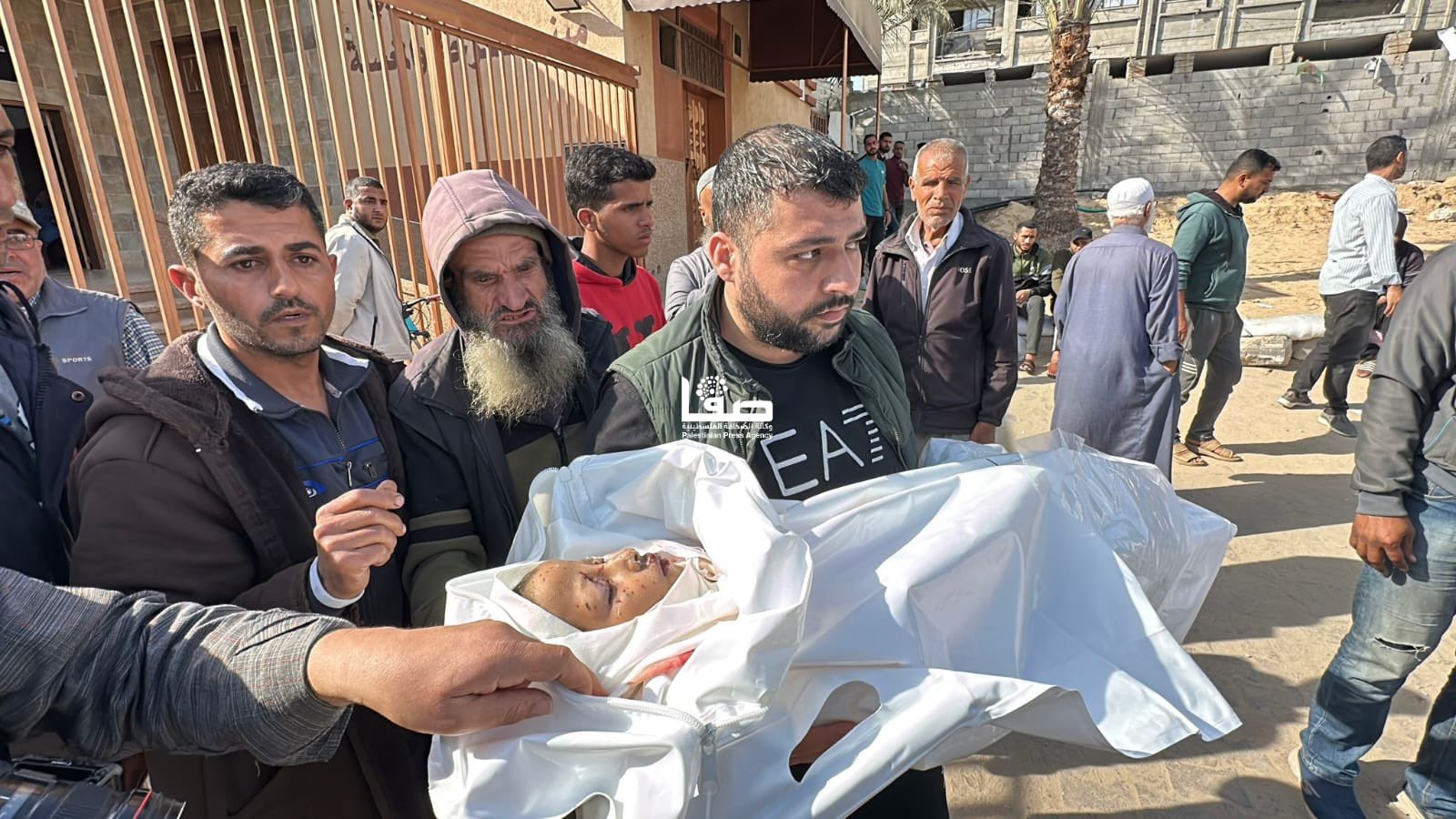 Israeli Bombing Kills Civilians in Khan Younis and Jabalia