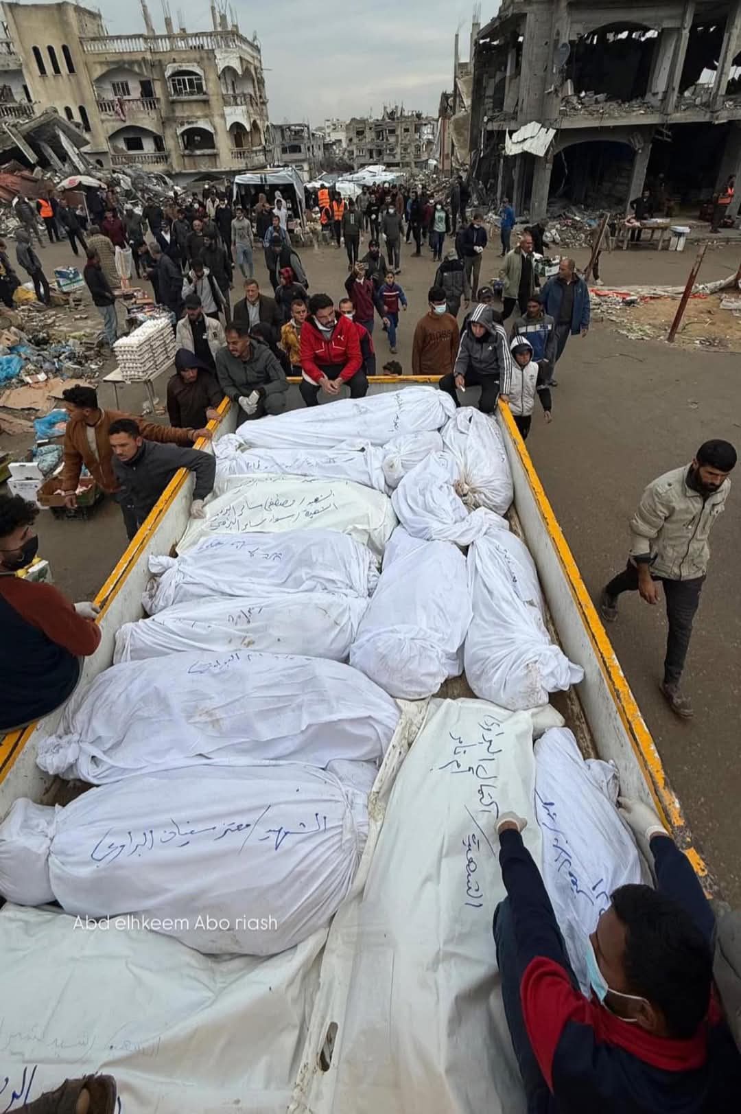 33 Martyrs Recovered from Rubble in Beit Lahia Gaza