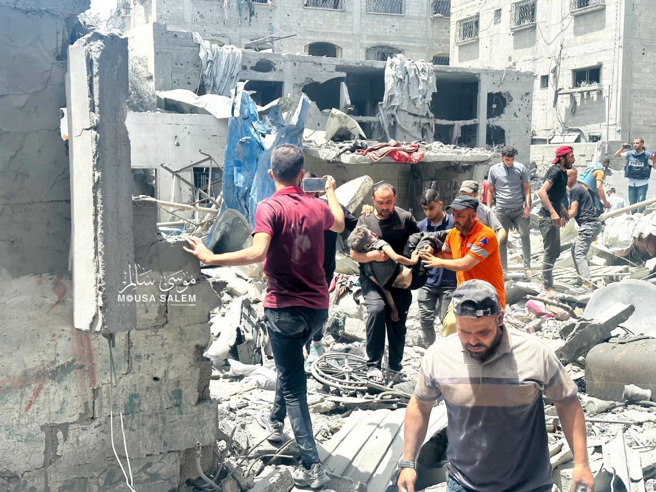Israeli bombing of residential area near Kamal Adwan Hospital