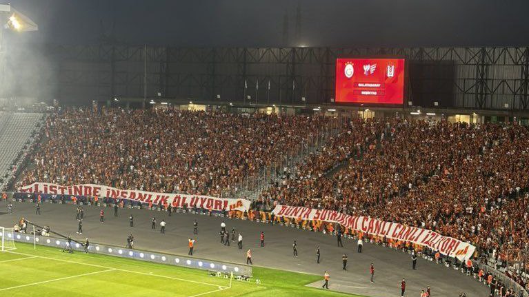 Galatasaray fans display Palestine solidarity banners at Super Cup