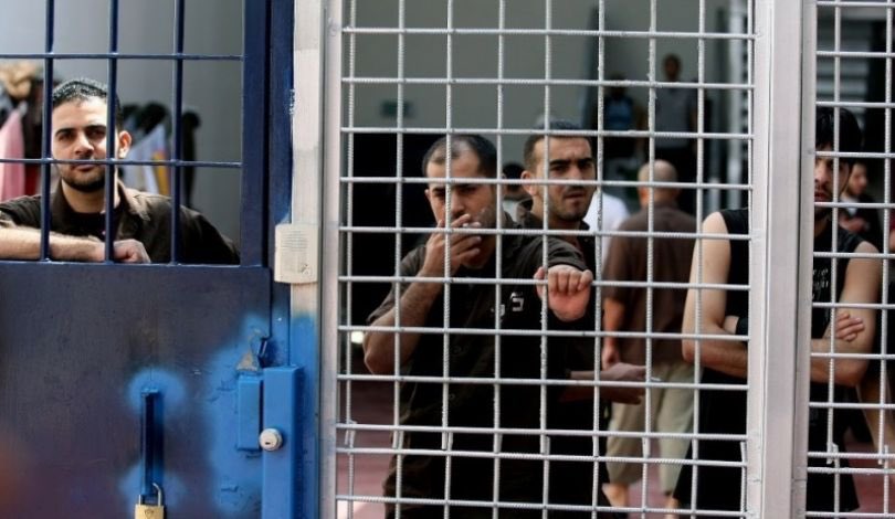Palestinian prisoners returned to cells violating ceasefire agreement