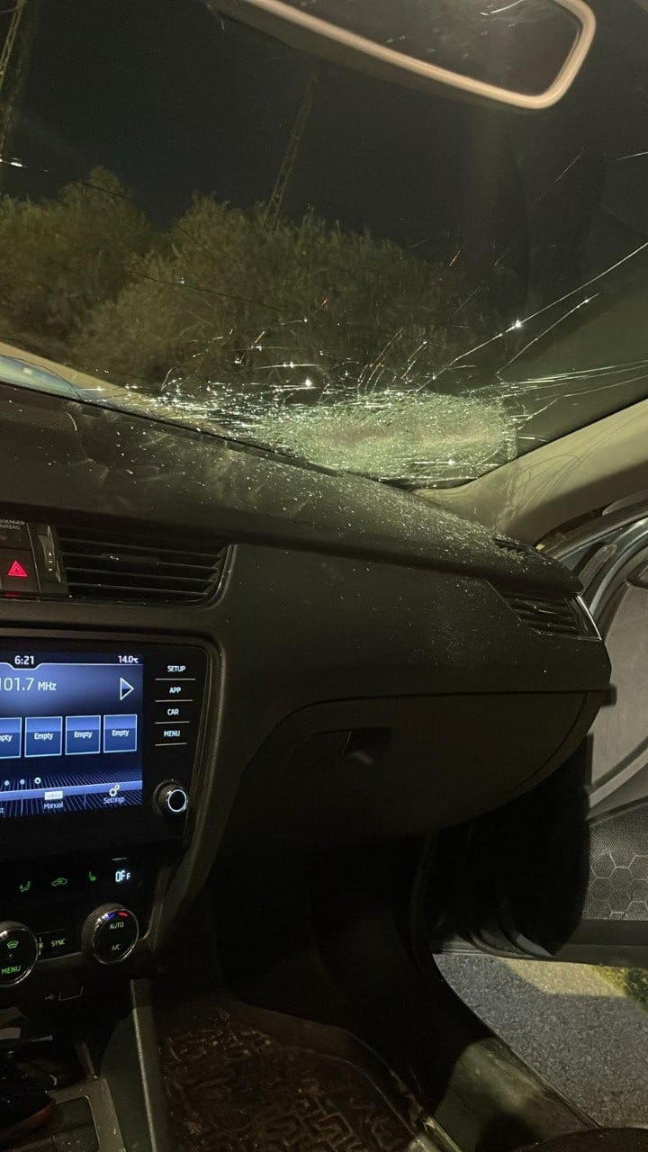 Israeli settlers attack Palestinian vehicles in West Bank