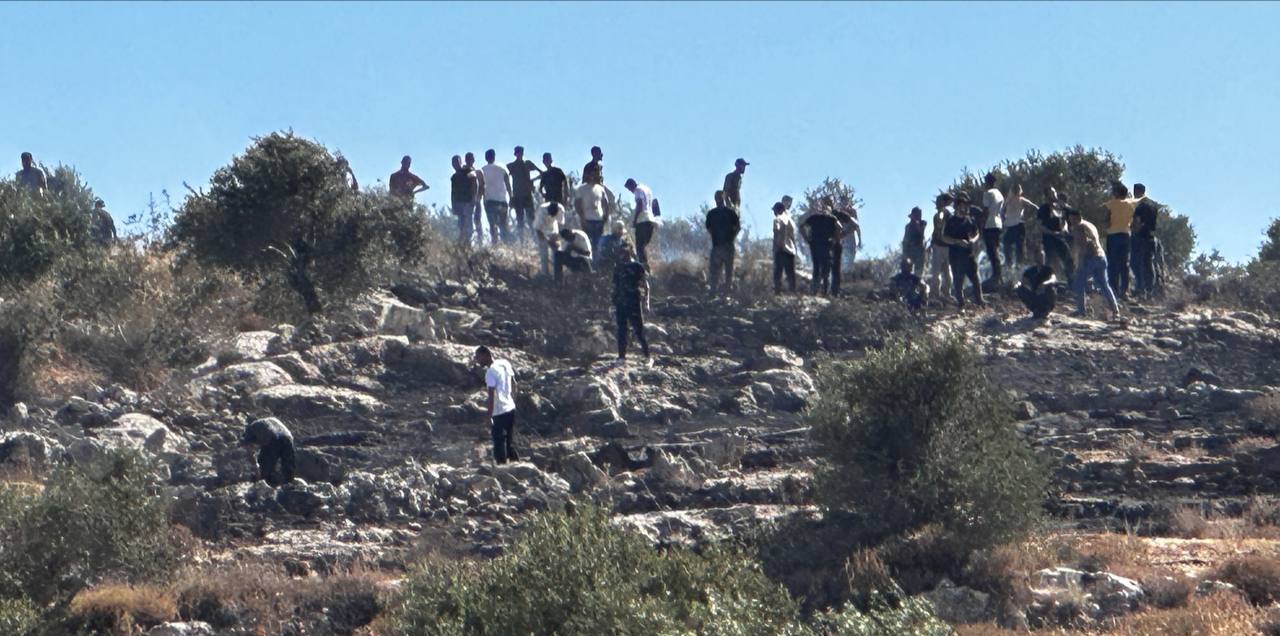 Palestinian residents extinguish fire set by Israeli settlers in Beit Furik