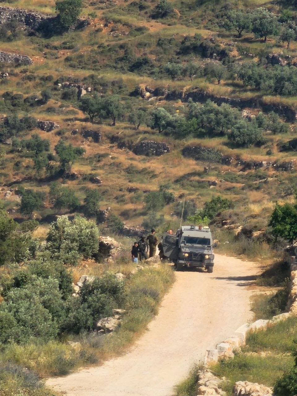 Israeli Settlers Attack Palestinian Farmer in West Bank
