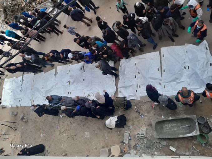 Civil Defence Retrieves Bodies from Salem Family in Gaza