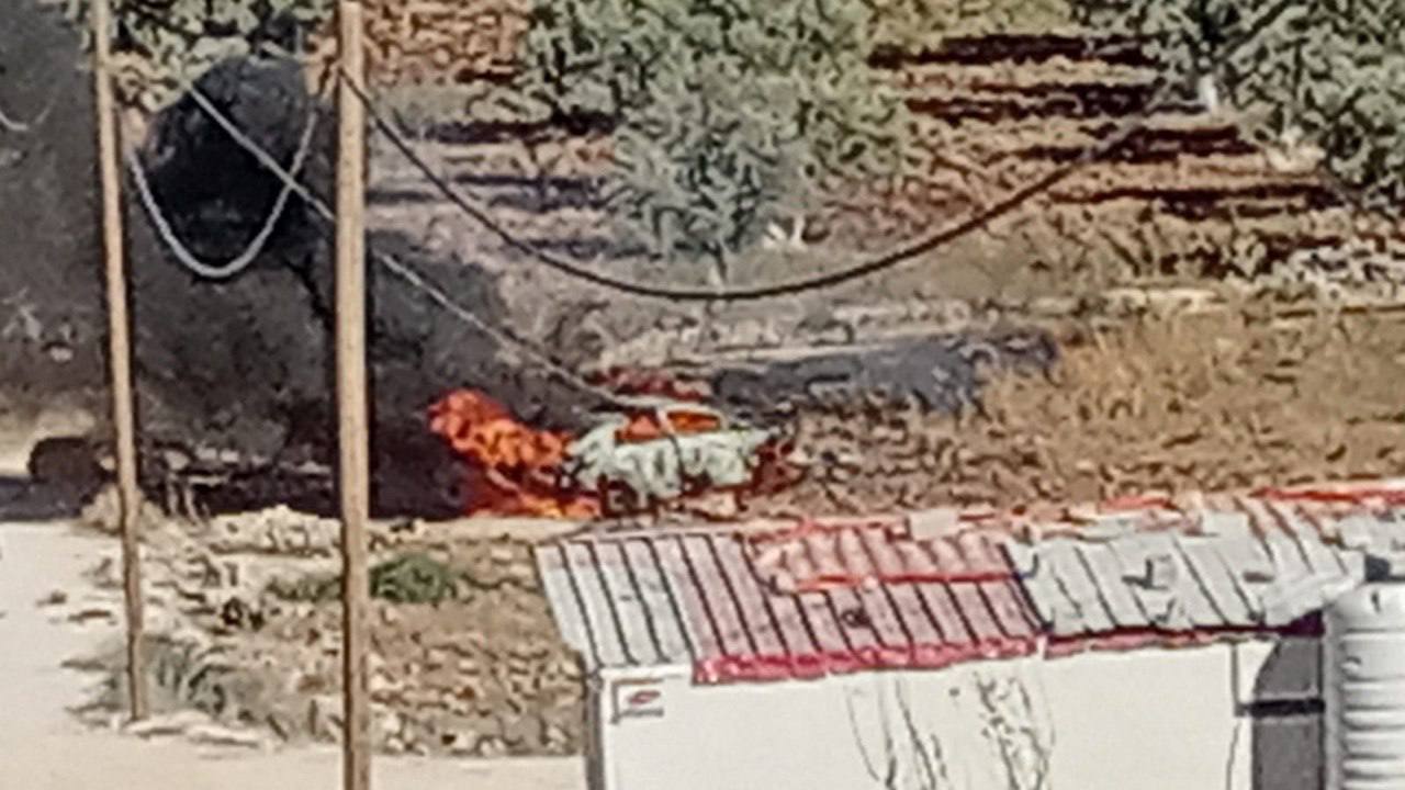 Israeli forces set fire to Palestinian vehicle in Al-Jadida raid
