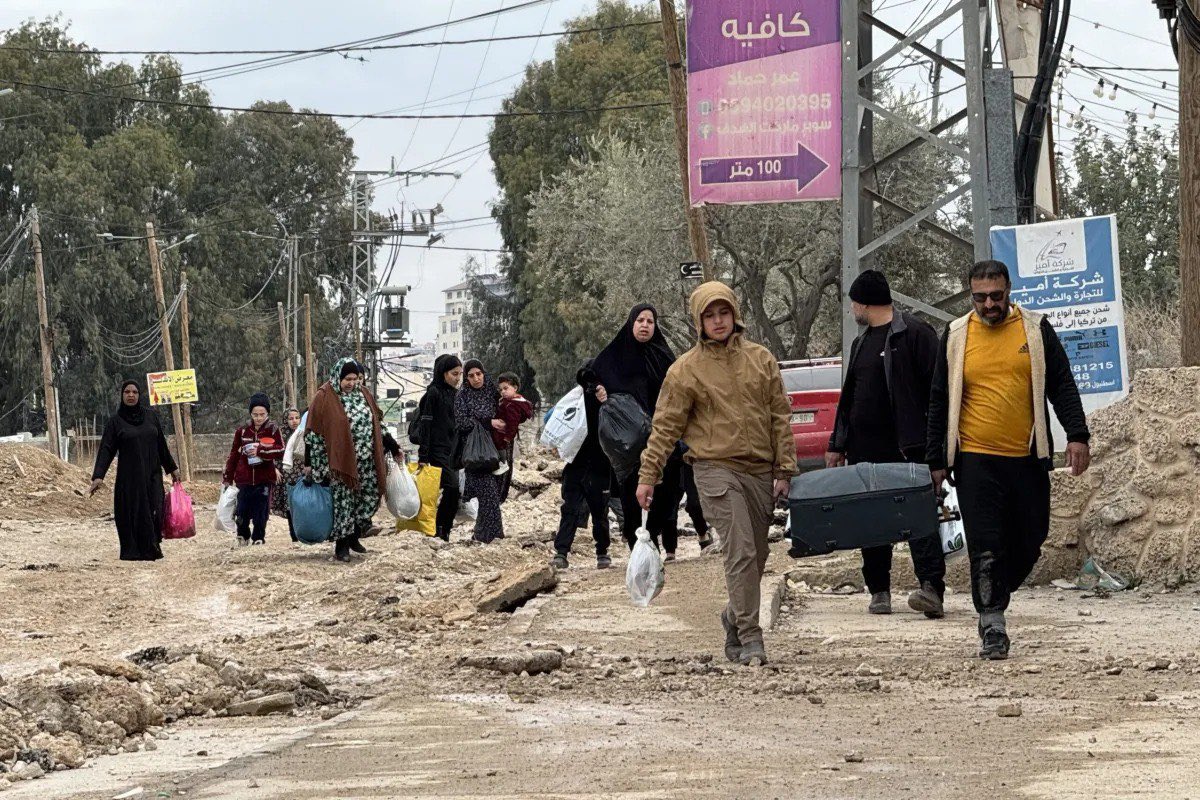 Palestinian Families Forcibly Displaced from Jenin Refugee Camp