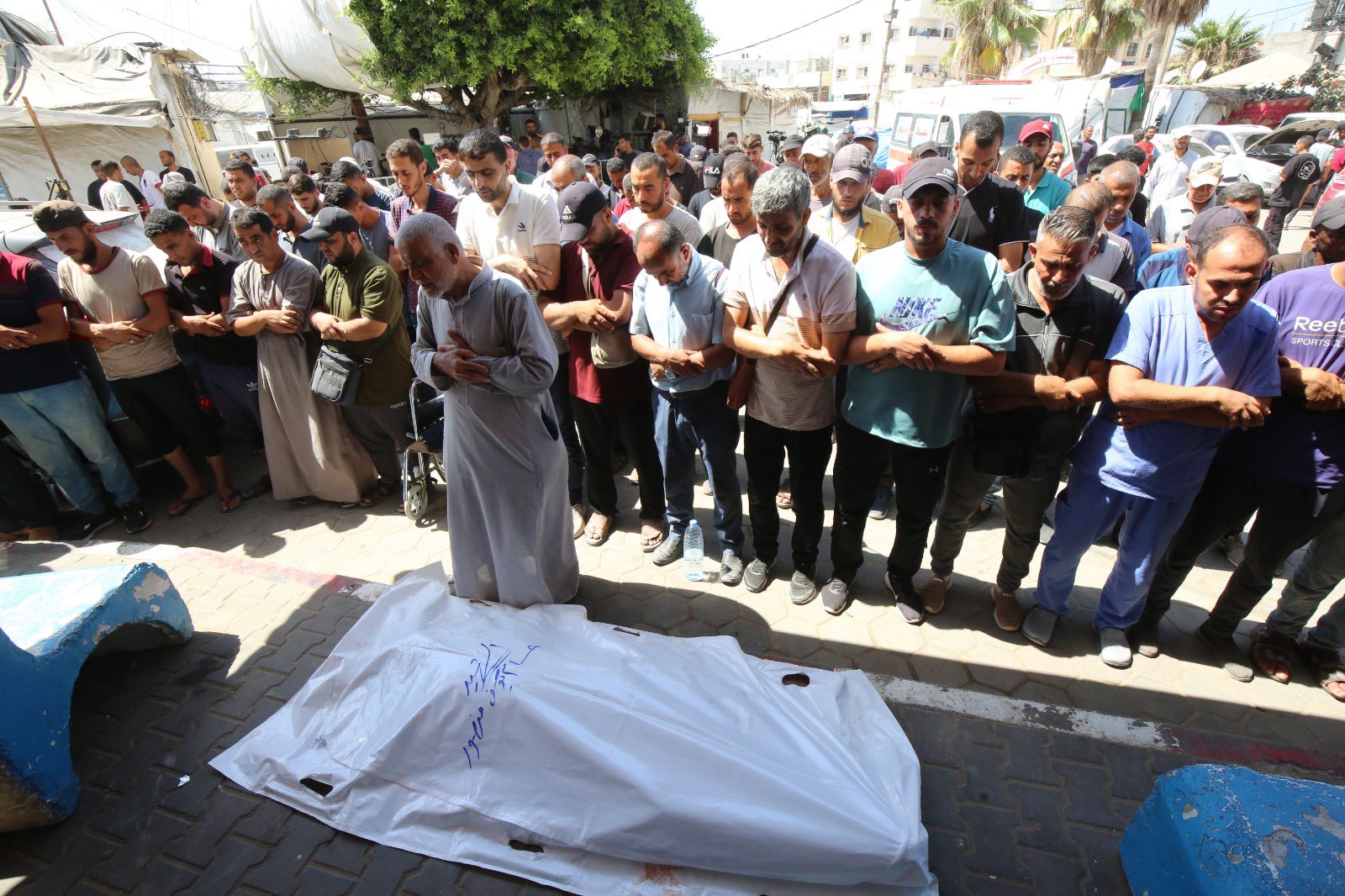 Aid Worker Hossam Mansour Killed in Khan Younis Bombing