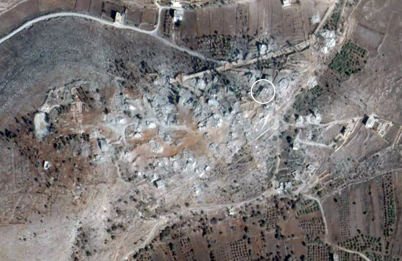 Israeli airstrikes destroy Lebanese village south